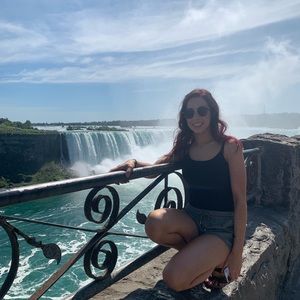 Meet your Posher, Janaya